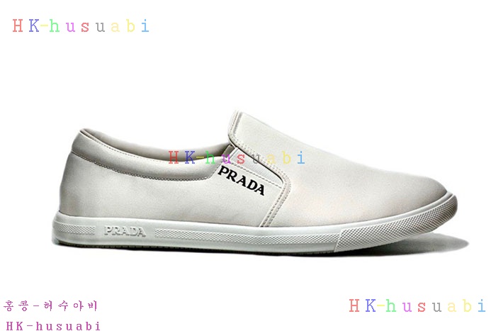 NEW 프라다 스니커즈 신상 P 335698