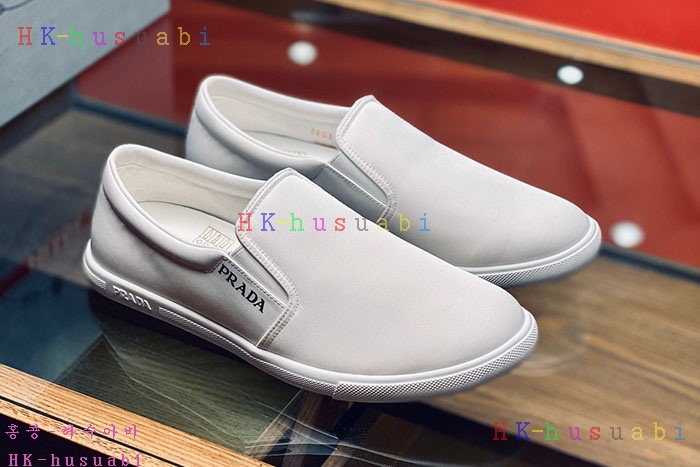 NEW 프라다 스니커즈 신상 P 335698