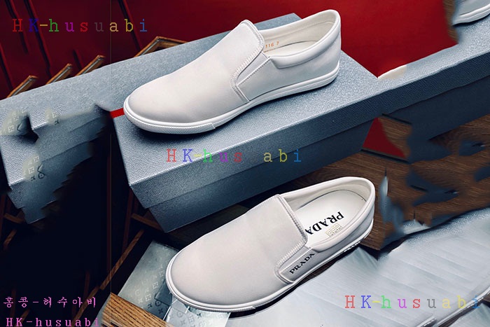 NEW 프라다 스니커즈 신상 P 335698