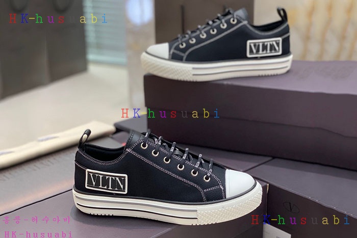 NEW 발렌티노 스니커즈 신상 V 236301