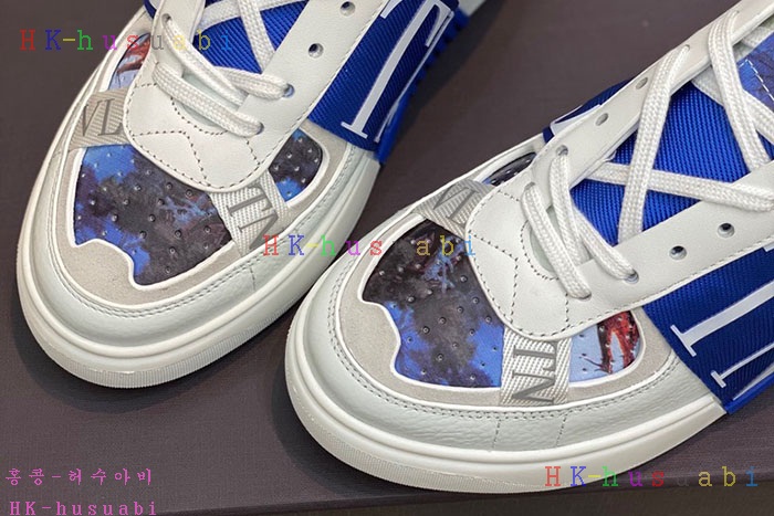 NEW 발렌티노 스니커즈 신상 V 23645