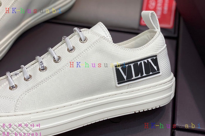 NEW 발렌티노 스니커즈 신상 V 236304
