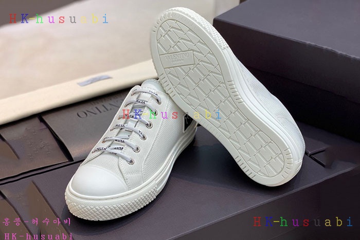 NEW 발렌티노 스니커즈 신상 V 236304