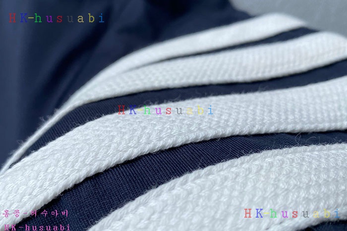 NEW 톰브라운 반팔티 신상 TB 369973