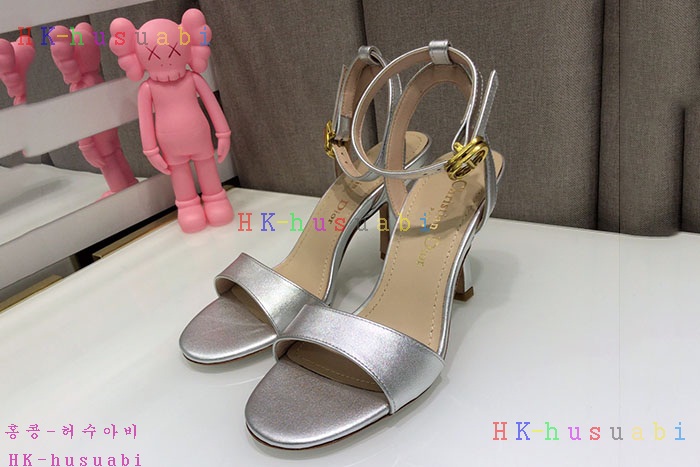 NEW 디올 신발 신상 DR 725559