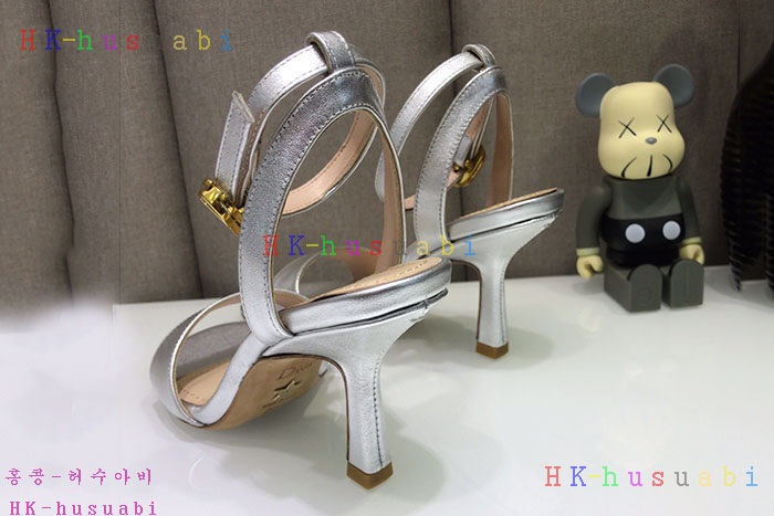 NEW 디올 신발 신상 DR 725559