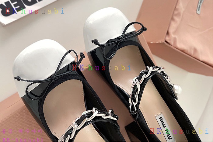 NEW 미우미우 신발 신상 M 3352513