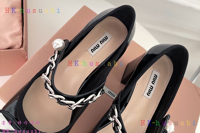NEW 미우미우 신발 신상 M 3352513