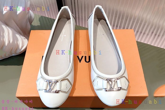 NEW 루이비통 스니커즈 신상 LV 724482