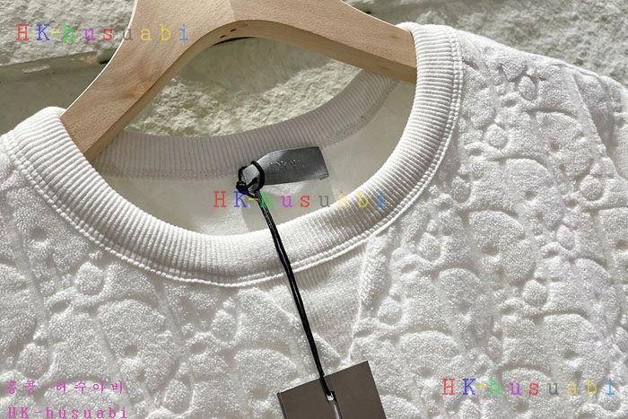 NEW 디올 반팔티 신상  DR 8585020