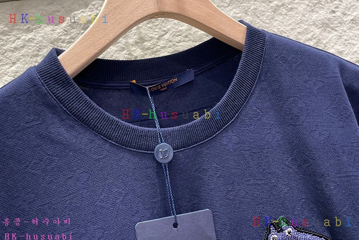 NEW 루이비통 반팔티 신상 LV 8755825
