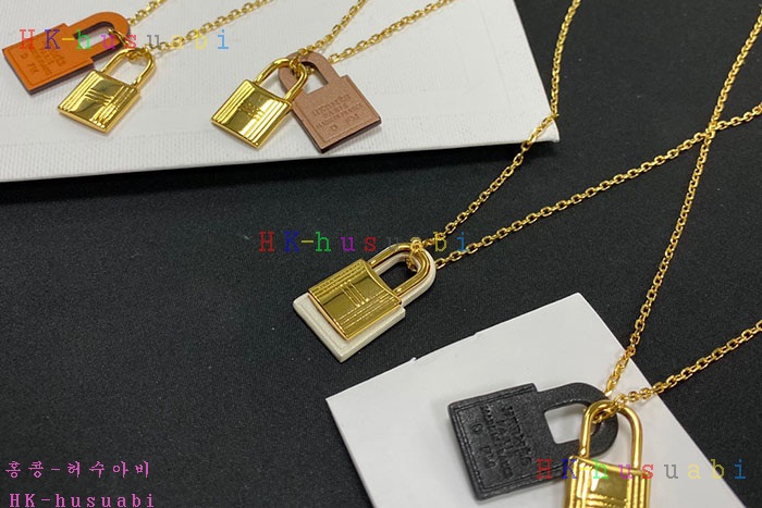 NEW 에르메스 목걸이 신상 H 72561