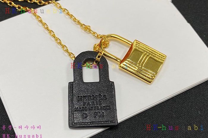 NEW 에르메스 목걸이 신상 H 72561