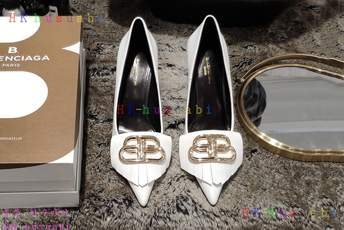 NEW 발렌시아가 구두 신상 B 724420
