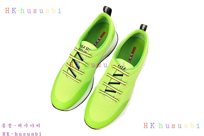 NEW 프라다 스니커즈 신상 P 242555