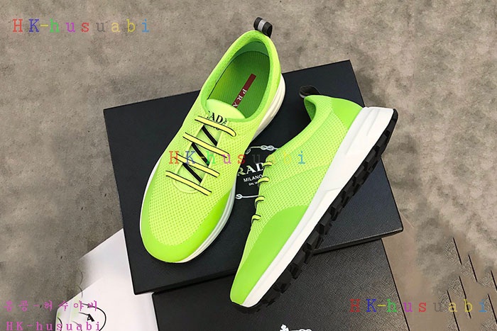 NEW 프라다 스니커즈 신상 P 242555