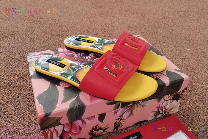 NEW 돌체앤가바나 샌들 신상 DG 745523