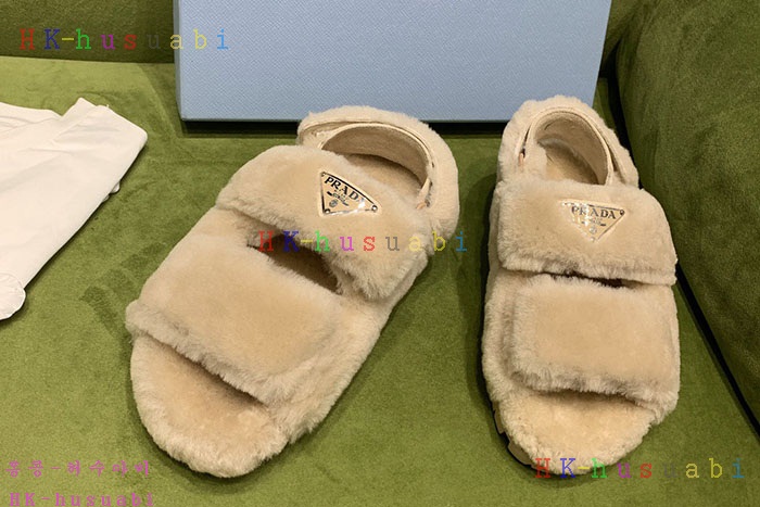 NEW 프라다 신발 신상 P 72520