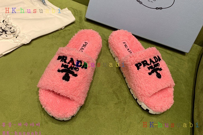 NEW 프라다 신발 신상 P 72526