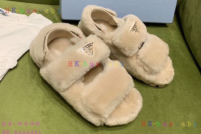 NEW 프라다 신발 신상 P 72520