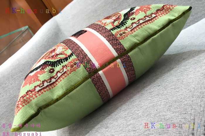 NEW 디올 쿠션 신상 DR 1427773