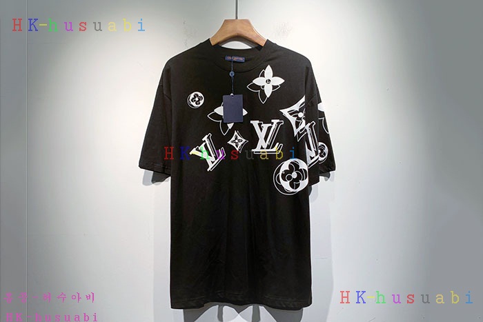 NEW 루이비통 반팔티 신상 LW 158220