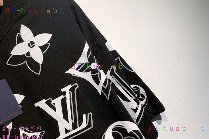 NEW 루이비통 반팔티 신상 LW 158220