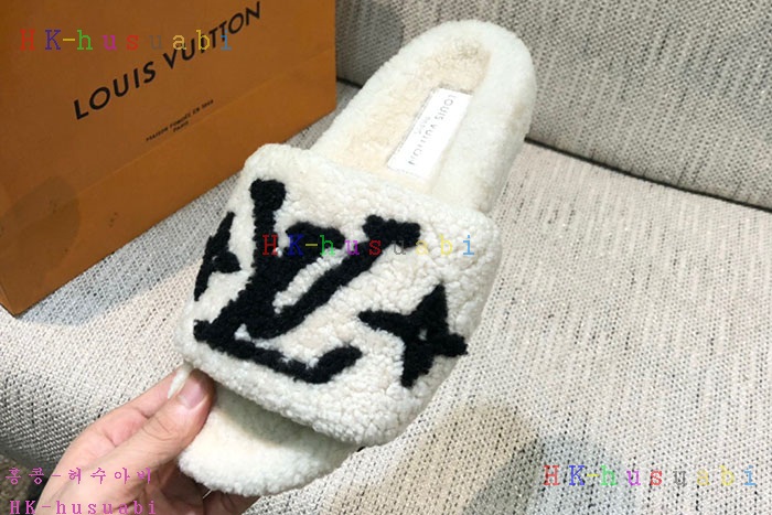 NEW 루이비통 신발 신상 LV 3688240
