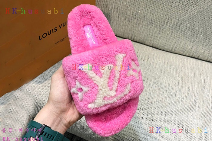 NEW 루이비통 신발 신상 LV 3688250