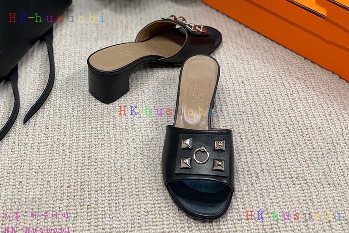 NEW 에르메스 샌들 신상 H 4288852