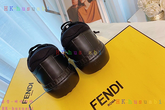NEW 펜디 스니커즈 신상 FD 3335824