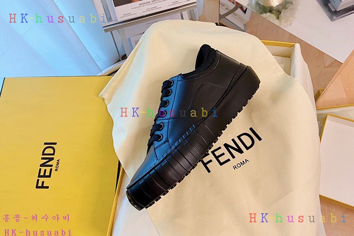 NEW 펜디 스니커즈 신상 FD 3335824