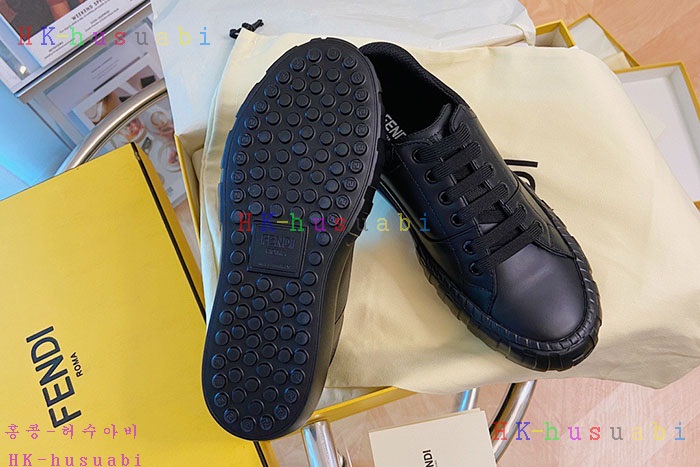 NEW 펜디 스니커즈 신상 FD 3335824