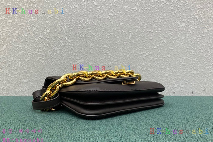 ★미러급★보테가베네타 마운트 사첼백 667399-3