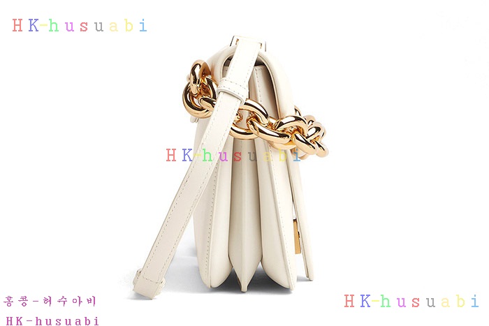 ★미러급★보테가베네타 마운트 사첼백 667399-8