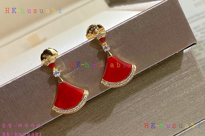 NEW 불가리 귀걸이 신상 B 1145525