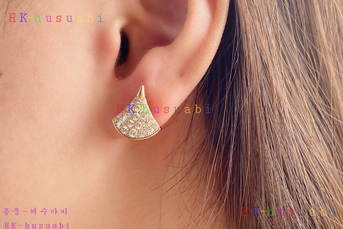 NEW 불가리 귀걸이 신상 B 1145526