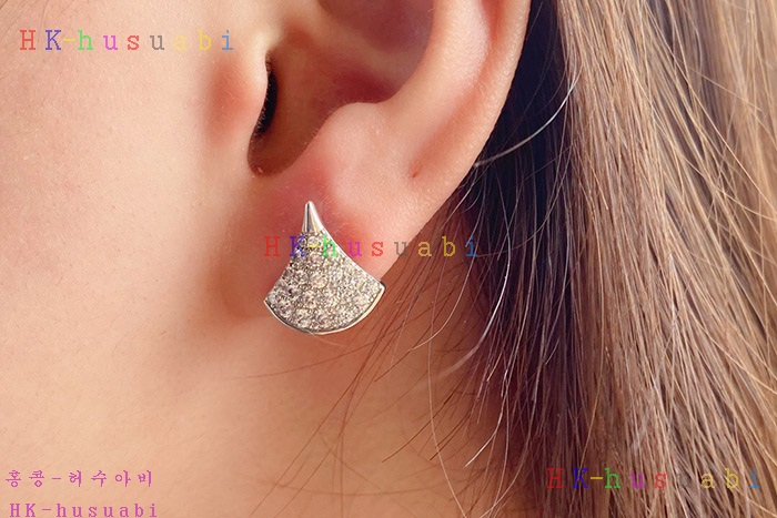 NEW 불가리 귀걸이 신상 B 1145526