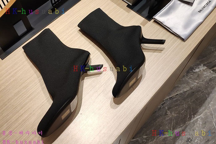 NEW 발렌시아가 부츠 신상 B 3326621