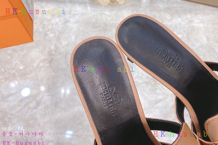 NEW 에르메스 샌들 신상 H 2477406