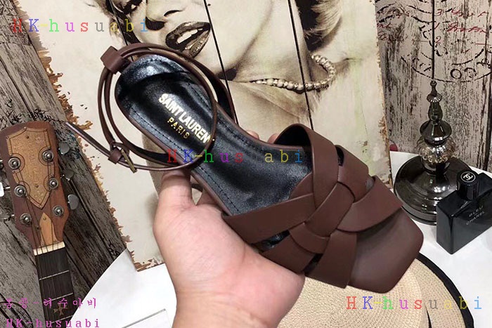 NEW 입생로랑 샌들 신상 SL 578901