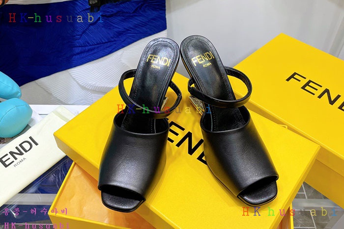 NEW 펜디 신발 신상 FD 2428862