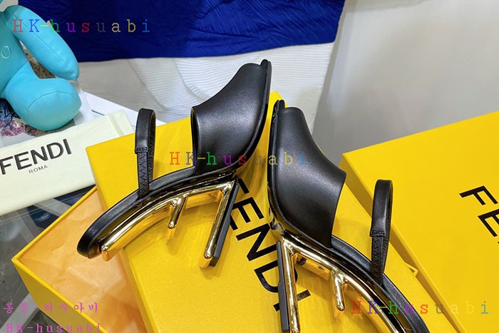 NEW 펜디 신발 신상 FD 2428862