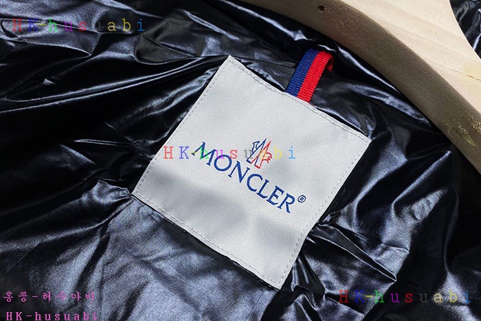NEW 몽클레어 패딩조끼 신상 M 2528224