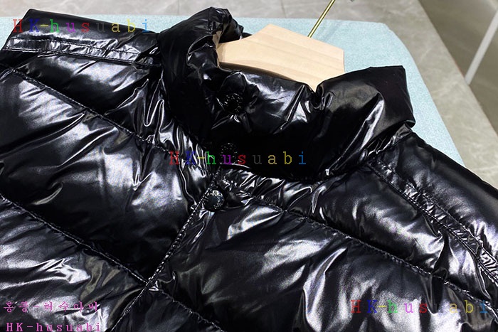 NEW 몽클레어 패딩조끼 신상 M 2528224