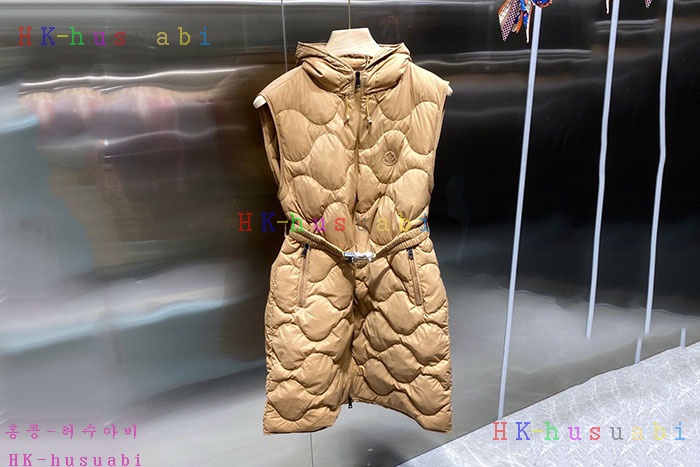 NEW 몽클레어 패딩조끼 신상 M 2528238