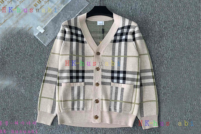 NEW 버버리 가디건 신상 BB 2582908