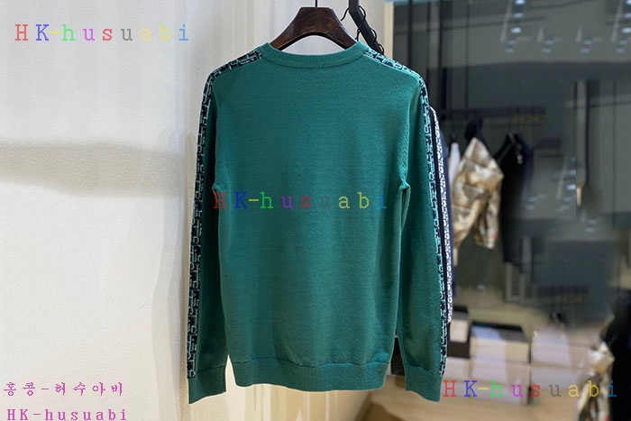 NEW 디올 니트 신상 DR 888584