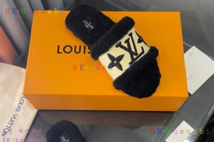 NEW 루이비통 신발 신상 LV 2256351