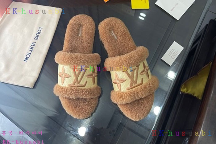 NEW 루이비통 신발 신상 LV 2256350